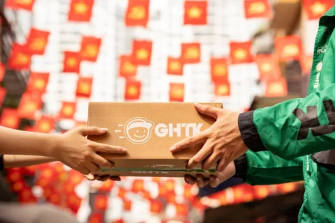 Logistics ngược: Khi chính sách đổi trả trở thành "điểm chạm" vàng giữ chân khách hàng