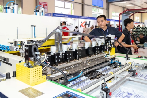 Thiết lập cơ chế liên kết cho khu vực kinh tế tư nhân 