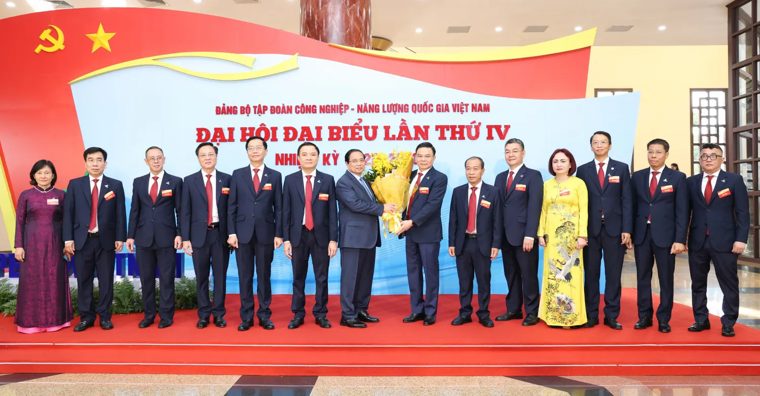 Thủ tướng: Petrovietnam cần phấn đấu vào nhóm 5 doanh nghiệp hàng đầu Đông Nam Á