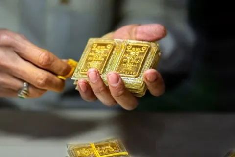 Giá vàng lập kỷ lục mới, chờ nguồn cung vàng