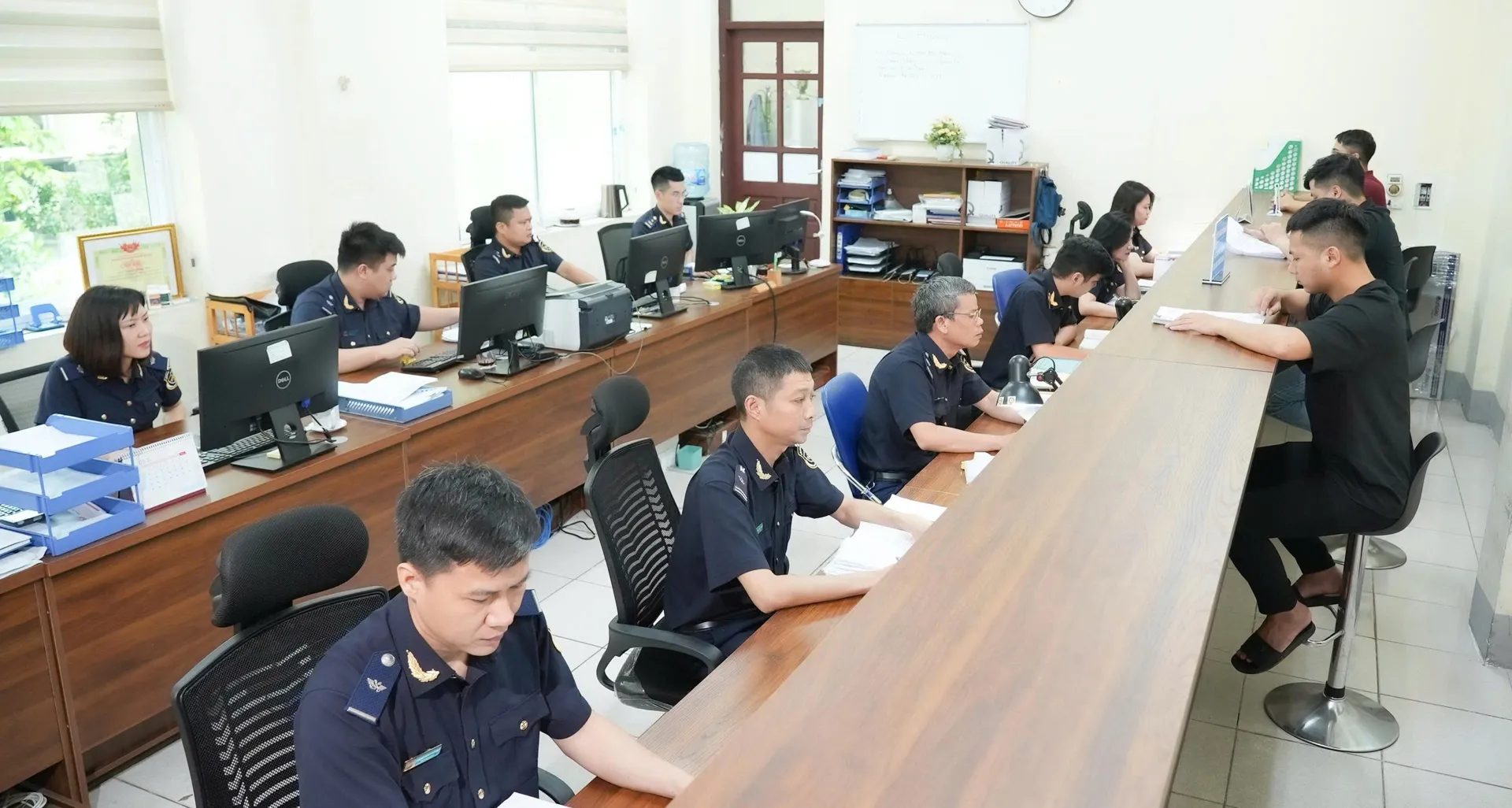 Ngành Hải quan vận hành hệ thống mới, xử lý hơn 50.000 tờ khai trong ngày đầu tiên