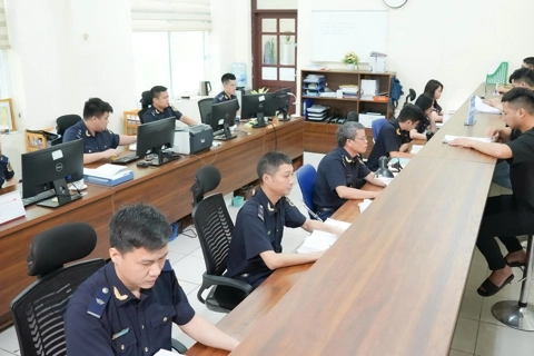Ngành Hải quan vận hành hệ thống mới, xử lý hơn 50.000 tờ khai trong ngày đầu tiên