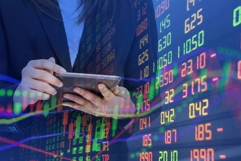 VN-Index lập đỉnh lịch sử 1.557 điểm: Dòng tiền nội bùng nổ, khối ngoại âm thầm “xả hàng”