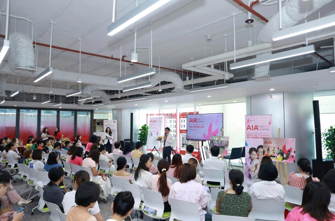 AIA Việt Nam cùng BCNV đồng hành nâng cao nhận thức Ung thư vú