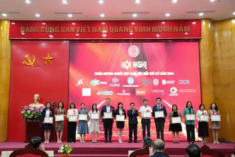 Tuyên dương 170 người nộp thuế tiêu biểu Thủ đô năm 2024