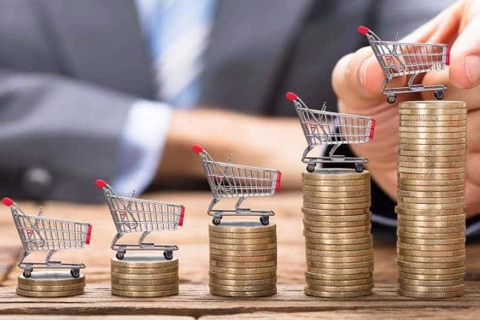 Nhóm tiêu dùng ngược dòng tăng mạnh, VN-Index giằng co quanh mốc 1.350