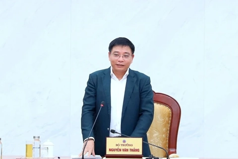 Bộ trưởng Bộ Tài chính chỉ đạo “nóng”: Giảm giá thành dịch vụ, tăng hỗ trợ hộ kinh doanh chuyển đổi