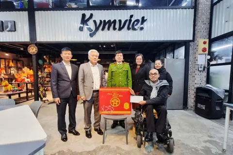 Xuân nghĩa tình tại phường Đại Mỗ: Lan tỏa truyền thống “Uống nước nhớ nguồn”