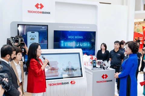 Techcombank ghi dấu ấn tại “Triển lãm thành tựu đất nước”