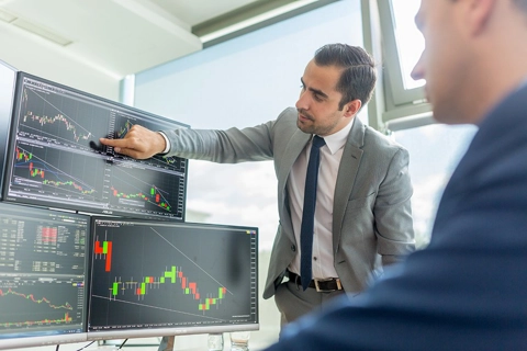 VN-Index tăng hơn 12 điểm, khối ngoại rót hàng nghìn tỷ vào SSI