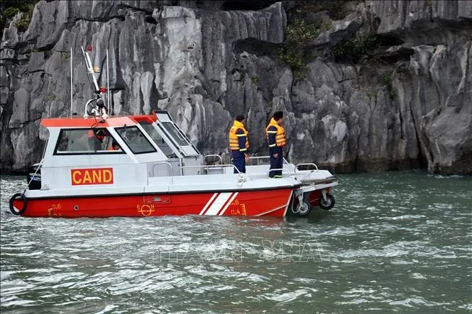 Bảo hiểm chi trả hơn 23 tỷ đồng vụ lật tàu du lịch ở Quảng Ninh