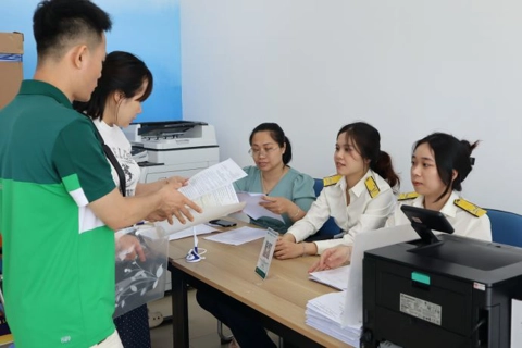 Hà Nội, Hòa Bình: Cơ quan thuế cấp tập hỗ trợ hộ kinh doanh đăng ký, nộp thuế điện tử
