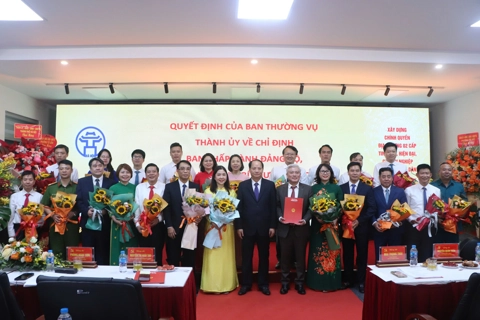 Phường Đại Mỗ: Công bố quyết định công tác cán bộ, tập trung triển khai ba hướng trọng tâm