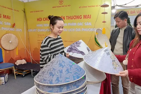 Thương mại Hà Nội song hành cùng xã Quang Minh quảng bá sản phẩm OCOP hút khách du lịch