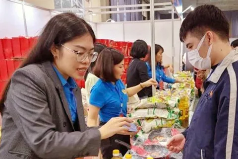 Hà Nội đưa hàng Tết "Made in Việt Nam" tới người tiêu dùng
