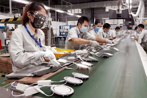 "May đo" chính sách để công nghiệp hỗ trợ phát triển
