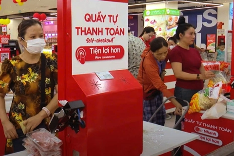 Trải nghiệm không gian tiêu dùng số tại "ngày hội khuyến mại tháng 7"