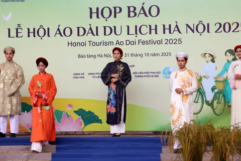 Lễ hội áo dài Hà Nội với nhiều sự kiện đặc sắc định vị du lịch Thủ đô