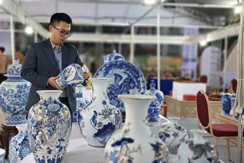 Hà Nội thúc đẩy quảng bá, giao thương kết nối các sản phẩm OCOP tại xã Bát Tràng