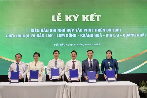Hà Nội kết nối du lịch liên vùng với các tỉnh khu vực miền Trung - Tây Nguyên
