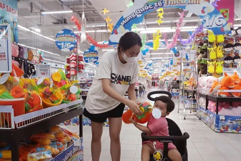 Chỉ số CPI tăng cao, siêu thị giảm giá giúp người tiêu dùng tiết kiệm chi tiêu