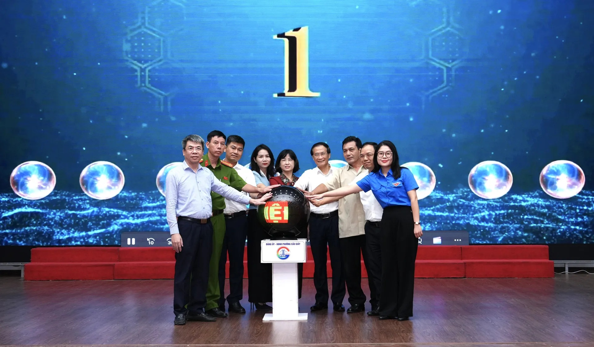 Phường Cầu Giấy: quyết tâm xây dựng chính quyền số, công dân số