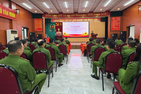 Công an Tây Hồ: phát động phong trào làm sạch dữ liệu phương tiện và giấy phép lái xe