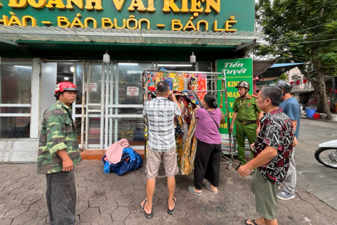 Lập lại trật đô thị trong khu tập thể Nghĩa Tân