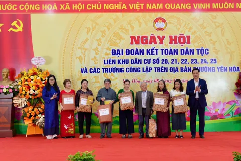 Ngày hội Đại đoàn kết phường Yên Hòa: lan tỏa tinh thần tương thân tương ái