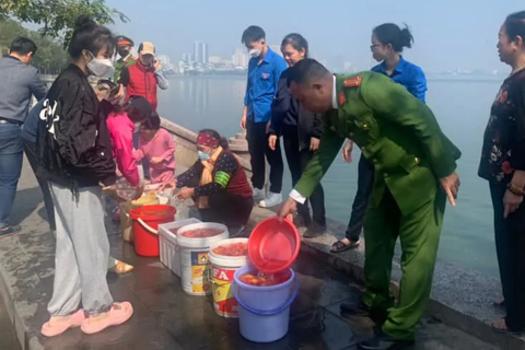 Công an Tây Hồ đổi mới cách làm, giữ gìn hồn cốt Hồ Tây