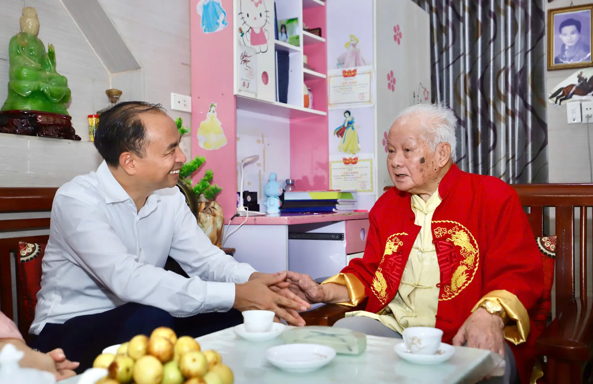 65d82df1561cde42870d