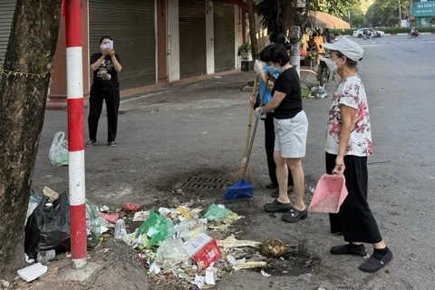 Nhân dân phường Yên Hoà chung tay bảo vệ môi trường