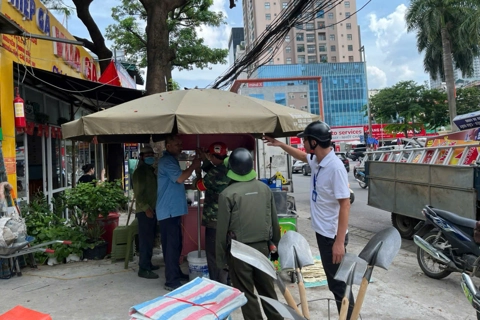 Phường Nghĩa Đô, tăng cường quản lý trật tự đô thị, xây dựng, kịp thời phát hiện và xử lý vi phạm