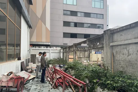 Vụ tố hủy hoại tài sản tại phường Cầu Giấy: giữ nguyên hiện trạng để giải quyết 
