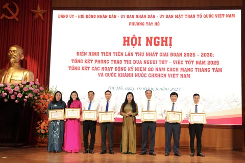Phường Tây Hồ: biểu dương những tấm gương “Người tốt - Việc tốt”