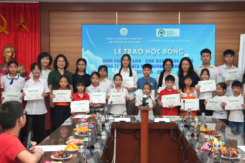 Trao học bổng Pro – Urenco năm học 2025 – 2026