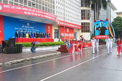 Khai mạc Đại hội Thể dục Thể thao phường Nghĩa Đô lần thứ Nhất