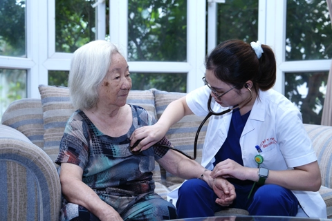 Phường Phú Thượng: khám chữa bệnh cho 162 đối tượng chính sách dịp 27/7