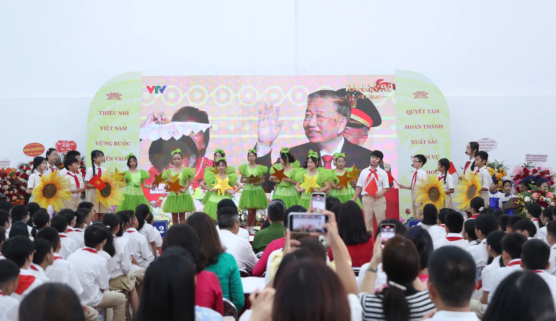 Gần 23.000 học sinh phường Cầu Giấy bước vào năm học mới