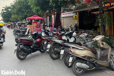 Lấn chiếm lòng đường, vỉa hè làm nơi kinh doanh tại xã An Khánh