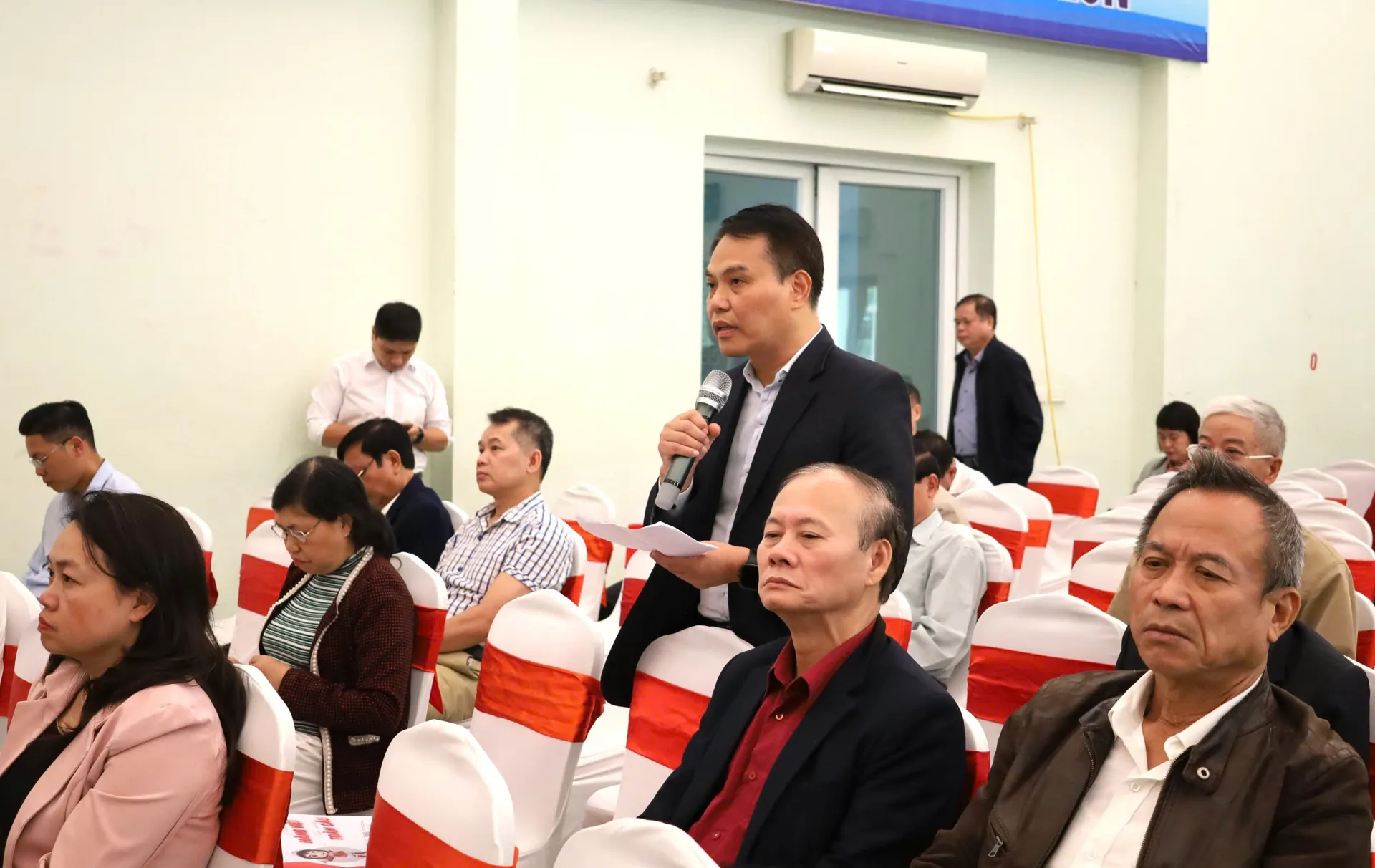 Tổ đại biểu HĐND TP tiếp xúc cử tri 3 phường Cầu Giấy - Yên Hòa - Nghĩa Đô