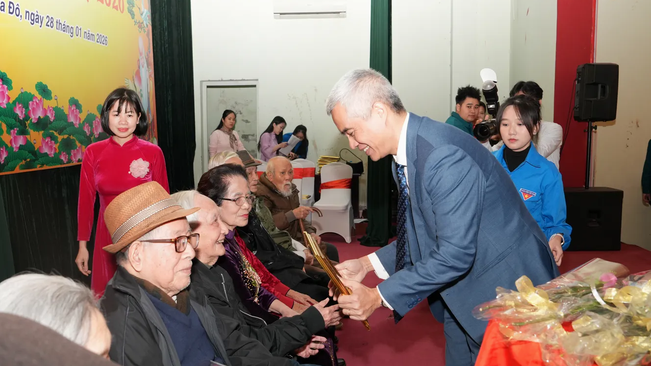 Nghĩa Đô: mừng thọ cho gần 1.700 người cao tuổi dịp Xuân Bính Ngọ 2026