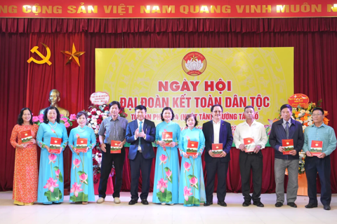 Phường Tây Hồ, sôi nổi Ngày hội Đại đoàn kết toàn dân tộc khu dân cư số 4