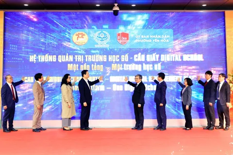 Triển khai thí điểm mô hình hệ thống quản trị trường học số tại phường Yên Hòa