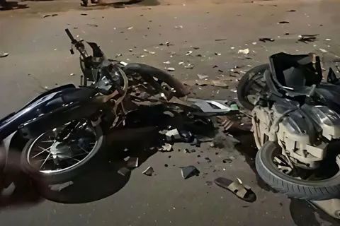 Tai nạn giao thông mới nhất ngày 29/12/2025: 2 xe máy tông trực diện, 3 người chết