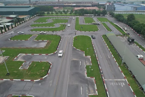 Bỏ phần thi mô phỏng trong sát hạch cấp giấy phép lái xe là hợp lý