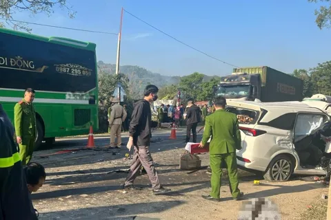 Tai nạn giao thông mới nhất 27/11/2025: nguyên nhân vụ tai nạn ô tô 7 chỗ khiến 4 người chết ở Lạng Sơn