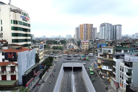 Hầm chui Kim Đồng: thi công suốt đêm ngày để kịp thông xe vào 10/2