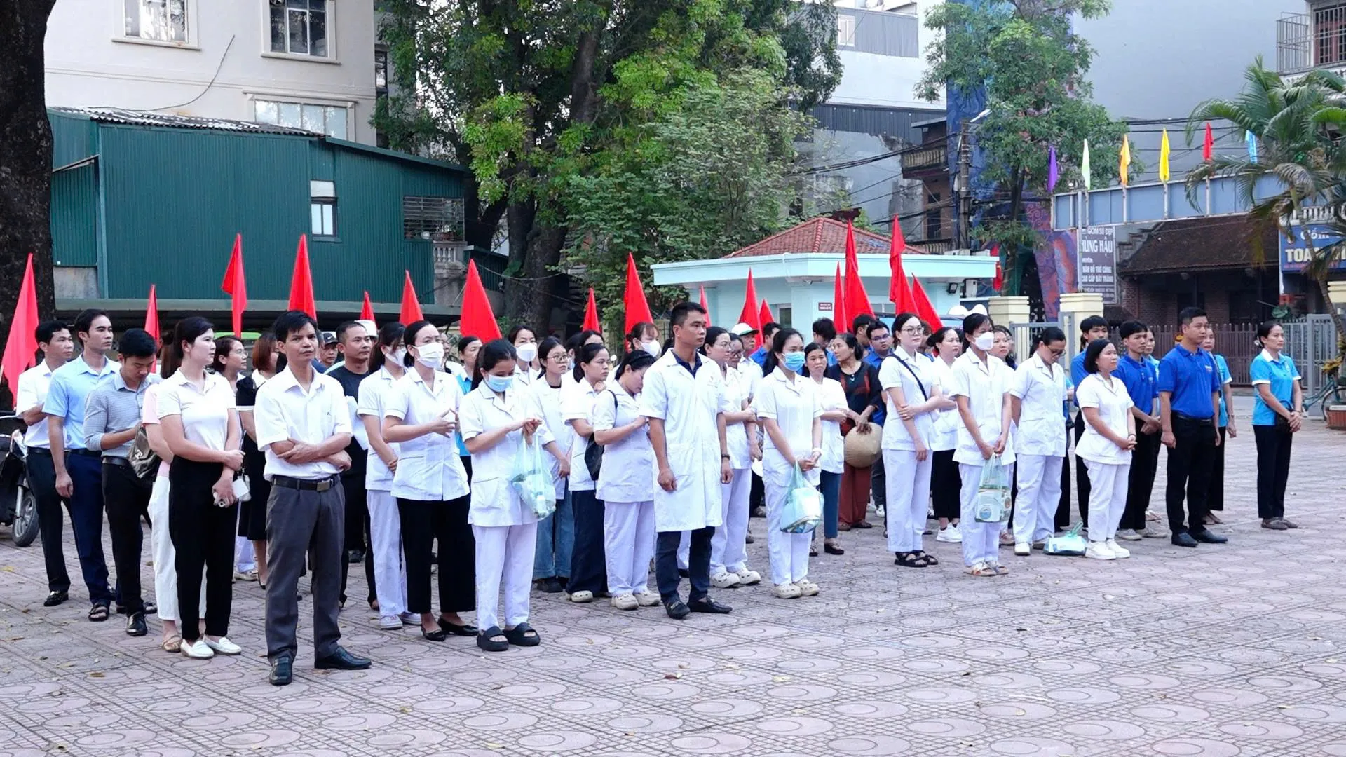 Bát Tràng phát động chiến dịch tổng vệ sinh môi trường, diệt bọ gậy, phòng chống sốt xuất huyết
