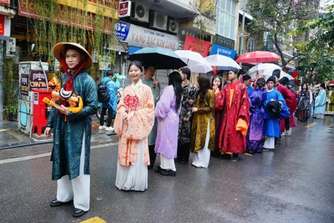 “Tết Việt – Tết phố”: đưa Tết xưa đến gần giới trẻ qua trải nghiệm